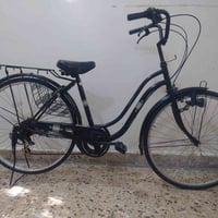 بسكليت • عجلة • للبيع