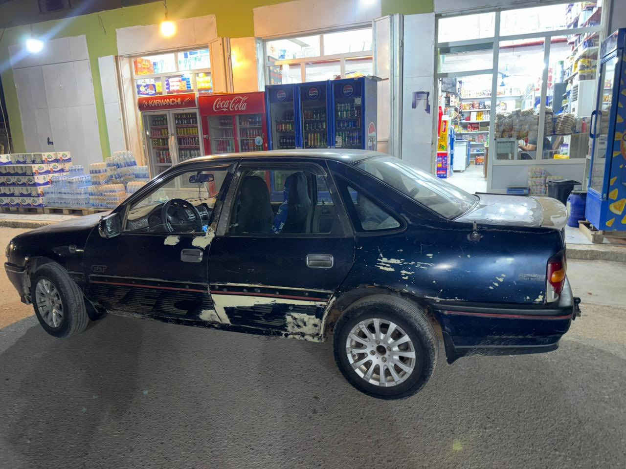 OPEL VECTRA GT 
رقم ديالى انكليزي سنوية 2030
بلادية بدون صبغ بدون ضربة 
كهربائيات  بدون زلغ بدون اي چتلل 
تخم تاير جديد منظومة مي جديد منظومة بانزين داينمو تخم بلكات تخم نوزلات جديد 
السماعات مظخم صوت 
داخل نظافة 70%
كلشي بيهة شغال 
السعر 25وبيها مجال 
ديالى/بعقوبة
   ***********
