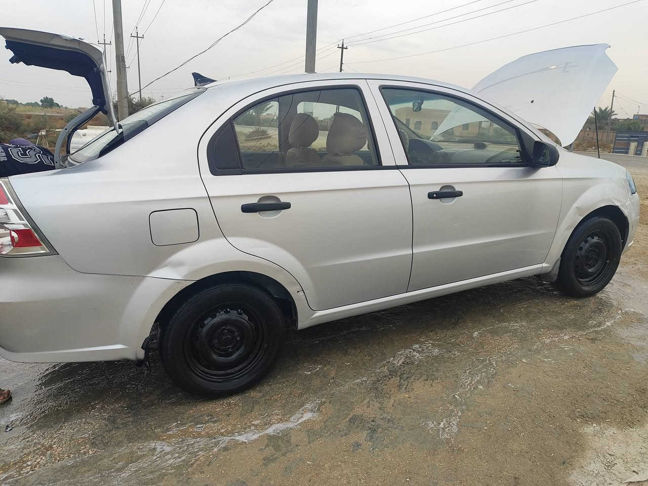 السلام عليكم افيو موديل2016 سيارة كير محرك  مكفول محرك1600 سيارة جديده بيع مستعجل سعر8 
***********
