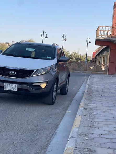 سلام عليكم سياره ٢٠١٦ وراد امريكي مكينه ٢٤٠٠ جيد اي كيمه ابيع كيمه بيه ٣ قطع بجم بنيد جملغات ثنين وبنيد ابع على وضعه.  رقمي ***********
