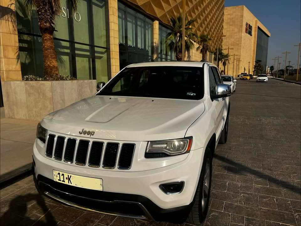🔥 للبيع Jeep Grand Cherokee Limited 2014 🔥

المواصفات

* 🚙 وارد أمريكي

* ⚪ اللون: أبيض

* 📍 الموقع: بغداد – الدورة

* 📄 رقم بغداد إنكليزي مميز وتحويل مباشر، السيارة باسمي

* ✔️ محرك 3.6L V6
* ✔️ نظام دفع رباعي 4×4
* ✔️ ناقل حركة أوتوماتيكي 8 سرعات
* ✔️ شاشة أصلية كبيرة
* ✔️ كشنات جلد أسود أصلية
* ✔️ فتحة سقف
* ✔️ تشغيل عن بعد
* ✔️ شفتات على المقود
* ✔️ كاميرا خلفية أصلية
* ✔️ حساسات خلفية
* ✔️ بصمة تشغيل وبصمة أبواب امامي

* ✔️ نظام القيادة الرياضي (Sport) 🏎️
* ✔️ نظام ECO الاقتصادي
* ✔️ مصابيح عدسة زينون
* ✔️ مقود كهربائي مع خاصية التدفئة
* ✔️ تحكم كامل من المقود

الإضافات

* ✅ تخم إطارات ياباني bergestone قياس 20 إنج والجناي يعرف قيمة التايرات ويل كپ ٢٠ نجمة الأصلي مال الشركة 
*✅ عنبار نظام البريك جديد شركة وكالة موبار 
*✅ براد دهن المحرك جديد وكالة
* ✅ راديتر جديد أصلي Mopar
* ✅ راديتر التدفئة الداخلي جديد أصلي Mopar
* ✔️ باب خلفي كهربائي (شفط)

* ✔️ هوك سحب مقطورة مع التوصيلات الكهربائية
* ✔️ مقاعد أمامية كهربائية مع التدفئة
* ✔️ تدفئة للمقاعد الخلفية
* ✔️ تدفئة للمقود
* ✔️ ذاكرة مقاعد (3 وضعيات)
* ✔️ مرايا كهربائية قابلة للطي
* ✔️ إشارات مدمجة بالمرايا

الحالة

* ✅ السيارة نظيفة جداً واستعمال شخصي محدود
* ✅ جميع أعمال الصيانة والأدامة مجراة بشكل دوري ومنتظم

* ✅ تبريد ممتاز ❄️
* ✅ جاهزة بالكامل ولا تحتاج مصروف
* ✅ تراي وين مايعجبك 

* 💯 مناسبة للباحثين عن النظافة والمواصفات المتكاملة

* 💯 مثالية للاستخدام اليومي والسفر

للاستفسار. التواصل

* 📲 واتساب فقط: ***********

* ❌ أعتذر عن عدم الرد على الماسنجر مكلف بالنشر

والله ولي التوفيق.
