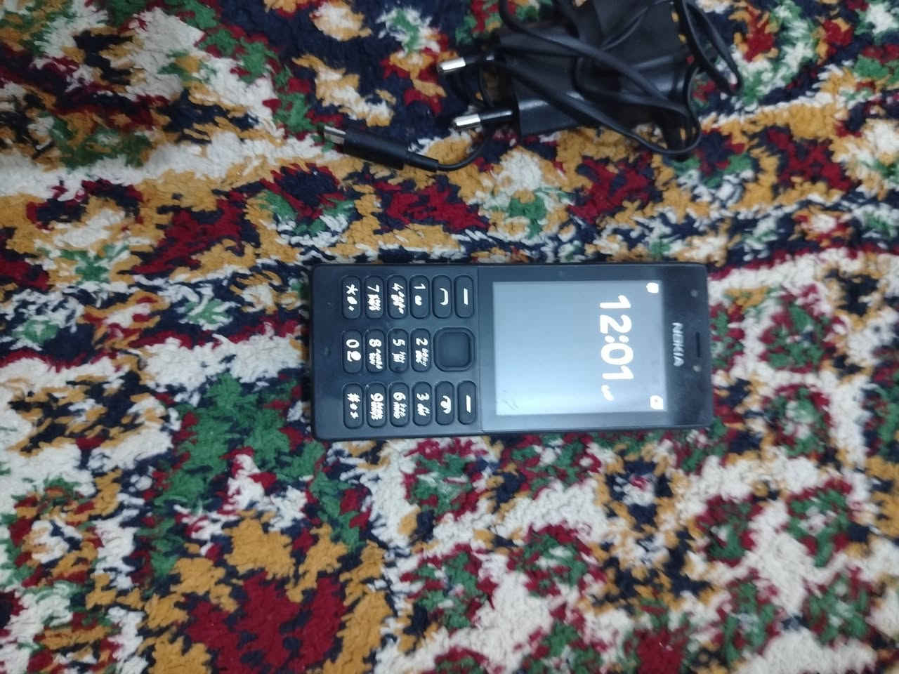 جهازين الاسود نوكية يكنك وكامرة
والازرك صرصر الواحد ب17 ثنينهن ب30
شغالات ونضيفات مكاني نجف عسكري كبل
***********
