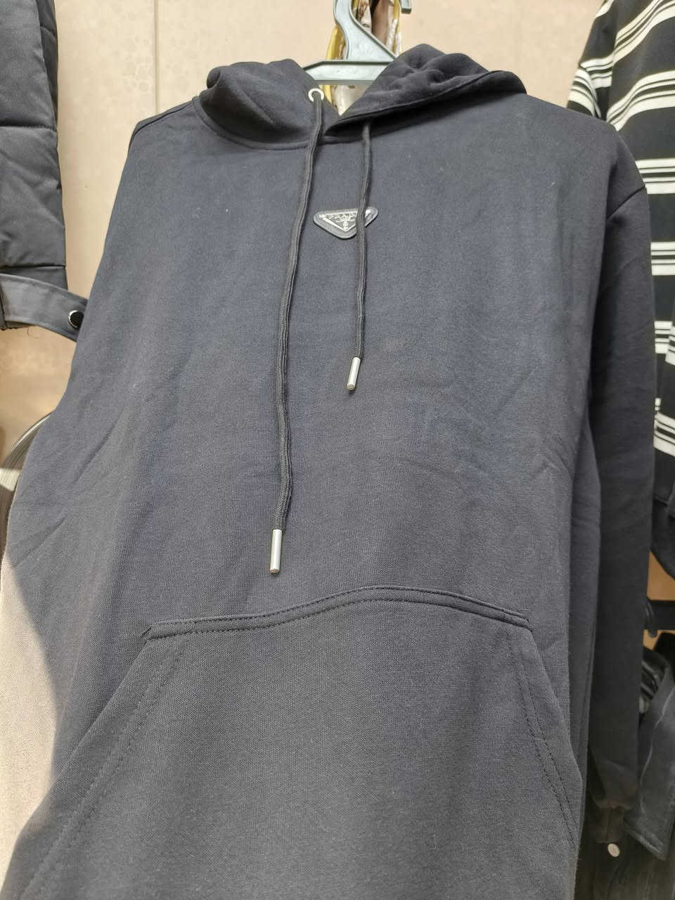 شلعه هوديات  بيهن ساده وبراده

ساده على 7 الف وبراده على 10 الف

حي بتول ***********
