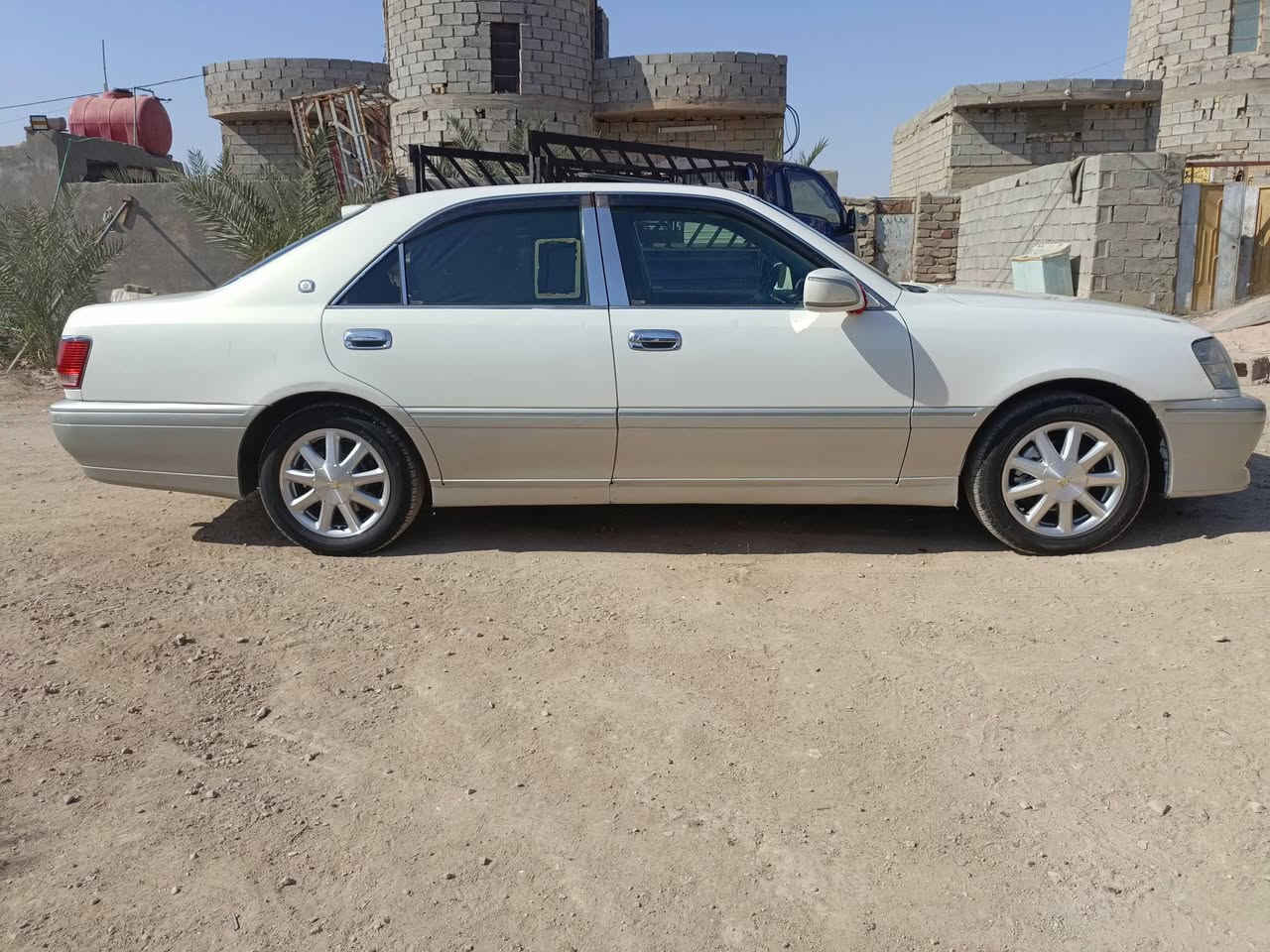 ملكة للبيع 
مكفولة من الكص (عدلة) شرط السونار 
كير محرك شرط الفحص 
تخم تاير جديد تبريد ثلج 
ويل كب نجمة 
سيارة كرستال أصل اربع دكم
محرك ديفور الكبير
ستيرن كهربائي 
بردة خلفية 
حدادية شرط الفحص 
السعر 90وببة مجال 
بيه استمارة الحجز كبل للتسجيل
 مكان السيارة ناصريه 
واتساب ***********
وكالة من ابو السنوية
