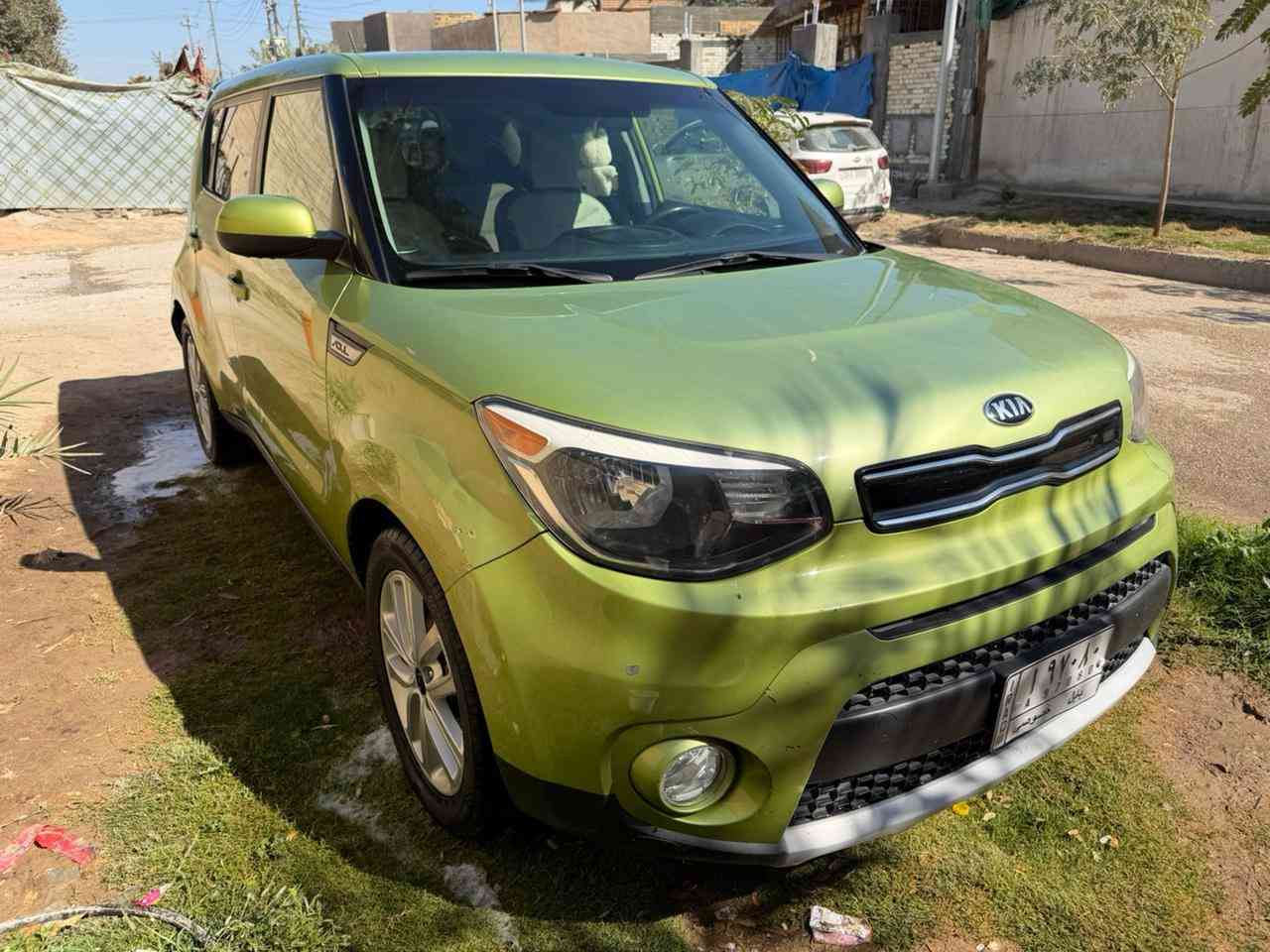 كيا صول وارد امريكي موديل ٢٠١٩ رقم بابل ماشيه ٥٣ الف مكينه 2000 حادثه جاملغ وباب خلفي من جهة السايق والجهة الثانيه بالباب الخلفي
السيارة با اسمي 
السعر ١١٠ وبيه مجال
*********** واتساب
