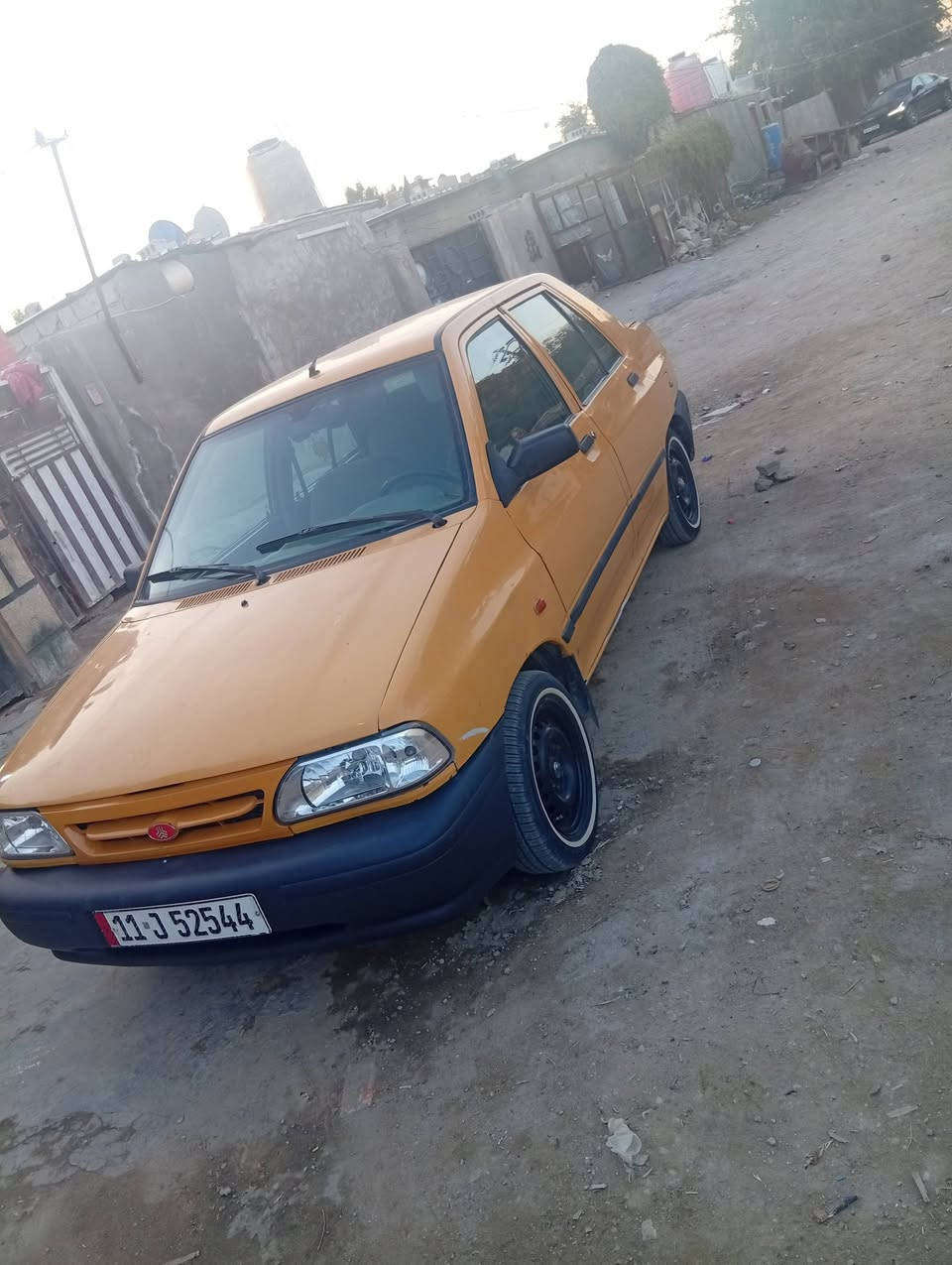 سلام عليكم 
سايبه موديل 2015
مكفوله كفاله عامه 
بيه طخه بصيطه فوك بك لايت 
مصفره هياء غرامه تخم تايرات جداد
سياره جاهزه من كلشي ربع مذب عليه مكاني كربلاء هاذا رقمي *********** السعر 38 وبيه مجال
