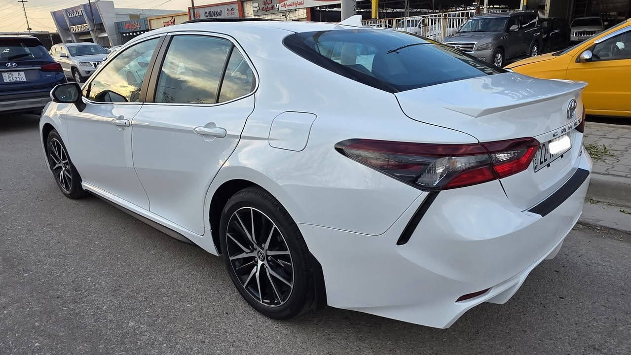 كامري ٢٠٢٤ se plus رقم أربيل تسجيل جديد
ماشيه 5 ميل
بونيد صبغ + جاملغ سكن أمامي تبديل بلادي بدون دواخل
بصمه + فتحة سقف
شفتات ستيرن
٣ وضعيات قياده
رادار امامي مثبت سرعه تحديد مسار منبه تصادم
رادار جانبي اشاير بالمري
قارى لوحات 
كوبون بانزين موجود
السعر ٢٣٨

***********
