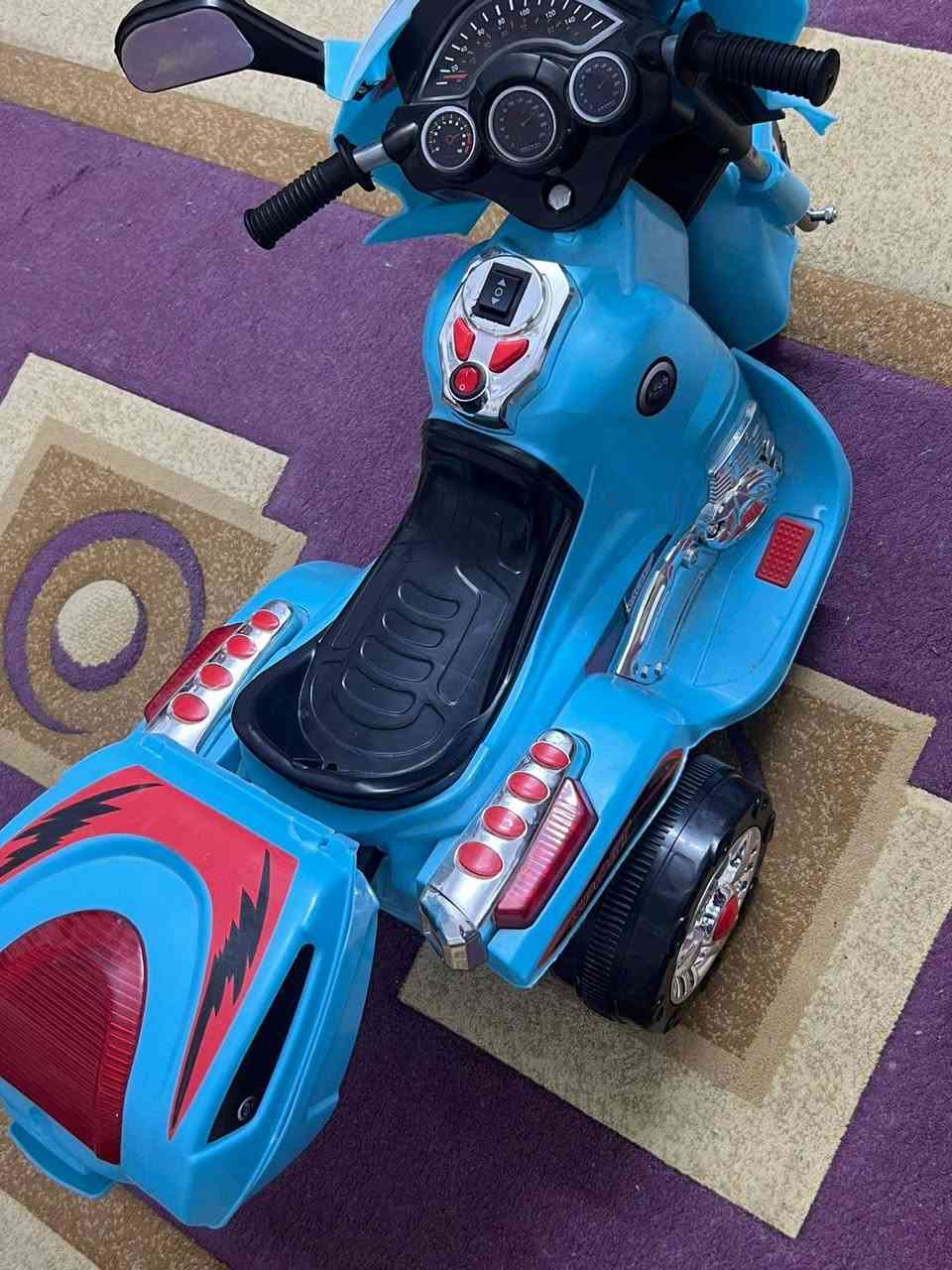 دراجة أطفال على الشحن استعمال اسبوع واحد فقط بعدها جديدة السعر 60 الف المكان بغداد
سبب البيع : لان طلعت صغيره على ابني


**إذا كنت صاحب هذا الإعلان وتريد حذفه لأي سبب، رجاءا أرسل رسالة إلى الدعم الفني**