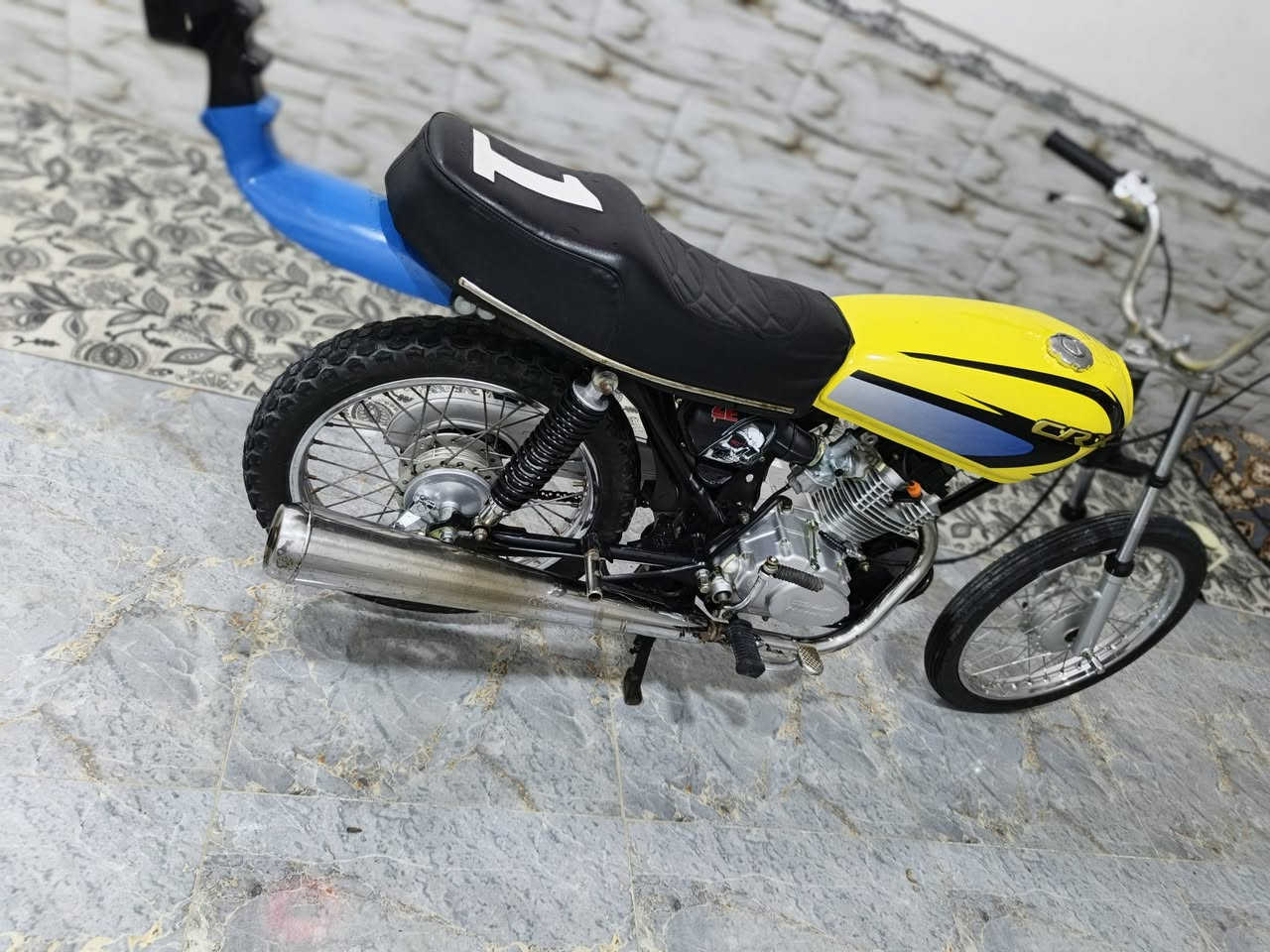 سلام عليكم دراجه تعميره جديدة سيجي
ما مفتوح بيها برغي كلك ٦٥٠وبيها مجال قليل***********
