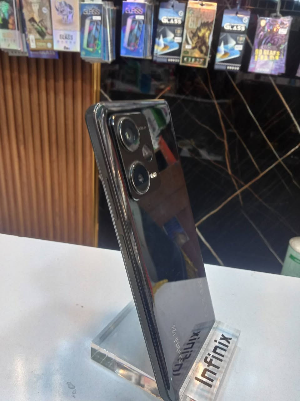 سلام عليكم جهاز للبيع مستخدم نظيف
Redmi Not 12 Pro+ 5G

التخزين 256 كيكا بايت 

بطارية 5000 mAh

السعر ٢٤٠ الف بي مجال 

للإستفسار مراسلة الصفحة او الاتصال على الرقم 

***********
