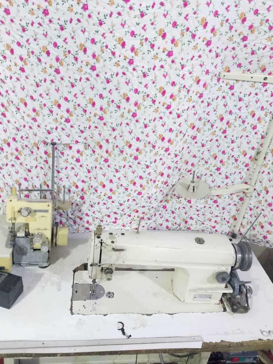 مكاين خياطة نضيفة للبيع 
مكينة اوفر للبيع 3 خيوط السعر 175 بيها مجال بسيط
مكينة برذر صناعي للبيع السعر 175 بيها مجال بسيط 
مكاني الشعلة شارع 60


**إذا كنت صاحب هذا الإعلان وتريد حذفه لأي سبب، رجاءا أرسل رسالة إلى الدعم الفني**