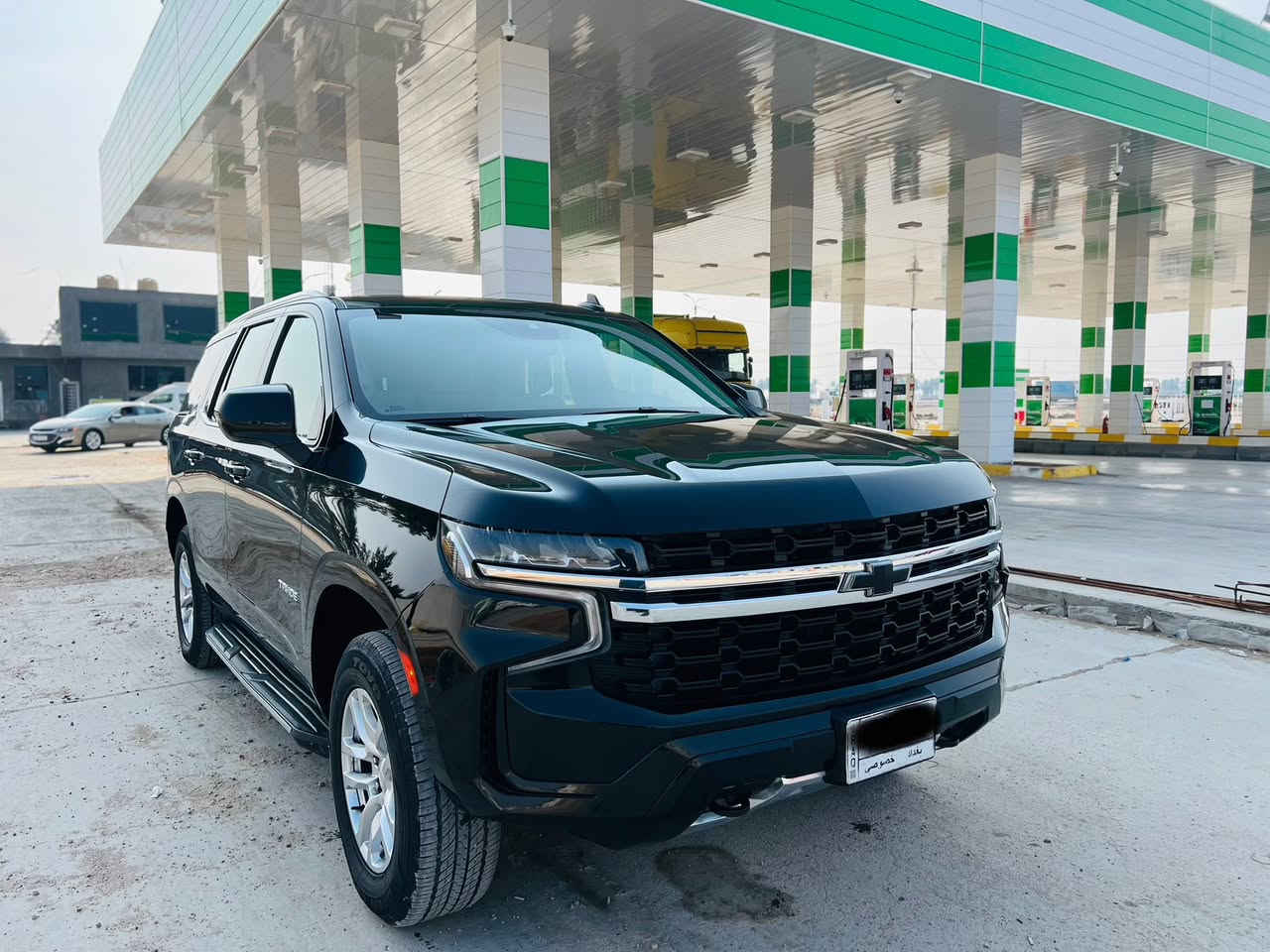 السلام عليكم للبيع شوفرليت تاهو موديل 2023 LSوكاله المنصور علامه ضوء القمر رقم بغداد بسمي تحويل ثاني يوم  مكفوله كفاله عامه 
(موصفات ) 
بصمه تشغيل 
4بصمات أبواب 
تشغيل عن بعد 
رادار امامي 
رادار جانبي 
كشنات كهرباء 
ثلاث قطع تبريد 
سبعه راكب 
محرك v8 /5300
تحديد مسار 
ثلاجه 
وباقي موصفات معروفه 
السعر (460)
الاستفسار اتصل على الرقم ***********
مكان سيارة بابل حله
