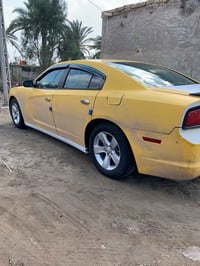 ماشاء الله للبيع جارجر 2011 لون اصفر رقم بغداد سياره مكفوله من كلشي ما...