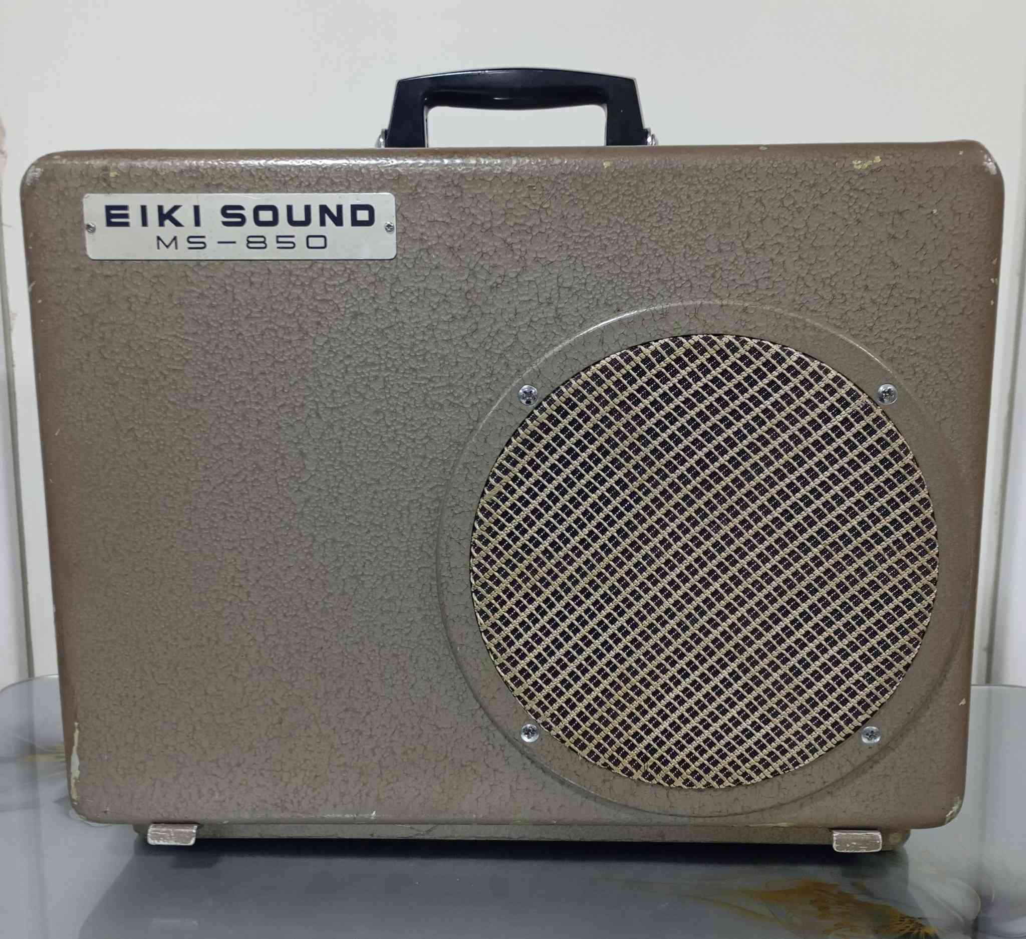 عارضة سينمائية ١٦ملم إيكي للبيع بدون فلم 275 ألف
للأستفسار / *********** يوجد توصيل للمحافظات.
