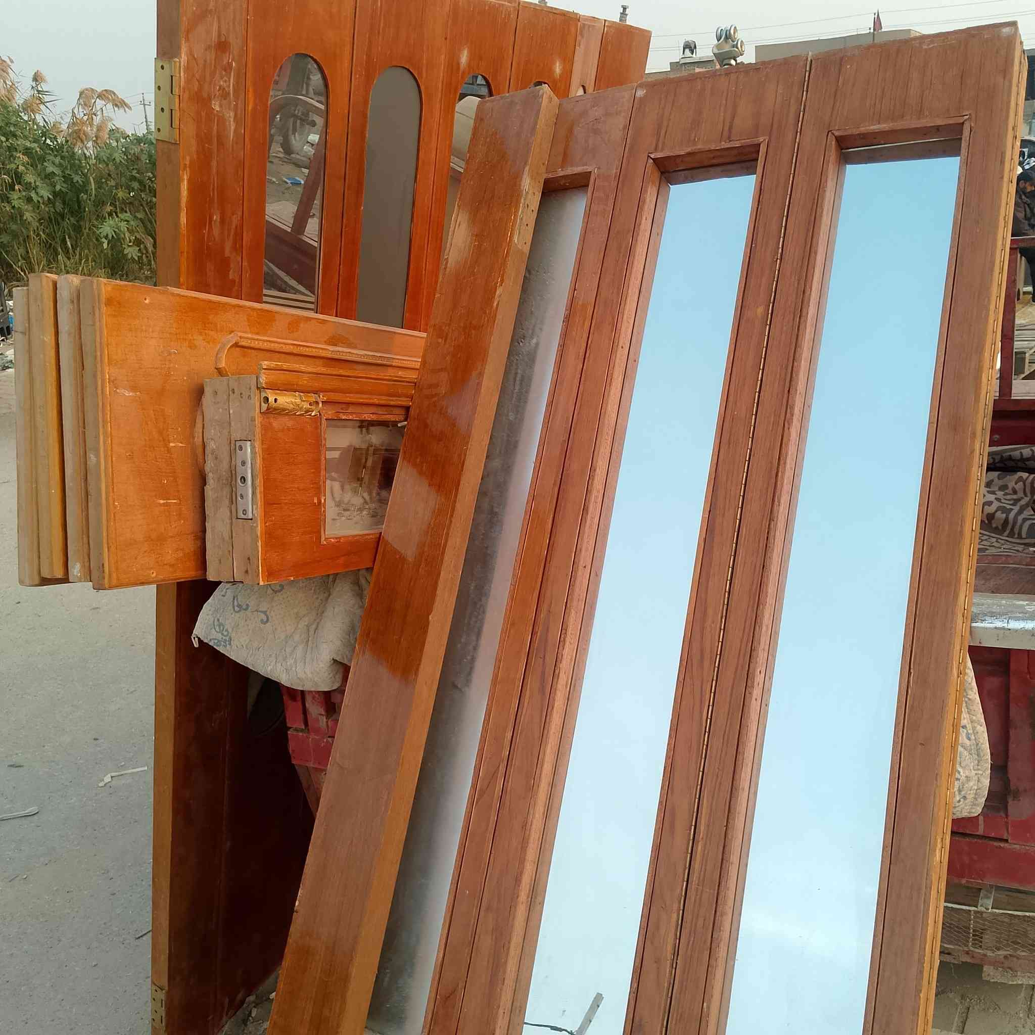 من رخصت مدير الكروب باب دفتري للبيع عايز بس جرجوبه تسكام الخشب صاج السعر 100او بي مجال العنوان النجف حي النداء ممتواجد على الفيسبوك رقم التليفون ***********
