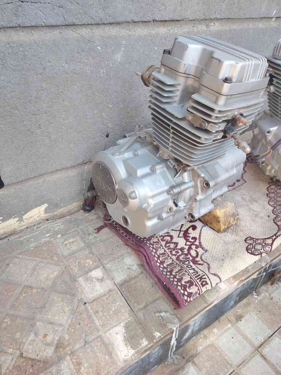 السلام عليكم غراض ستوته للبيع كلمن او سعره ال ايريدهن يتفضل خاص او يتصل مكاني شطره ***********
