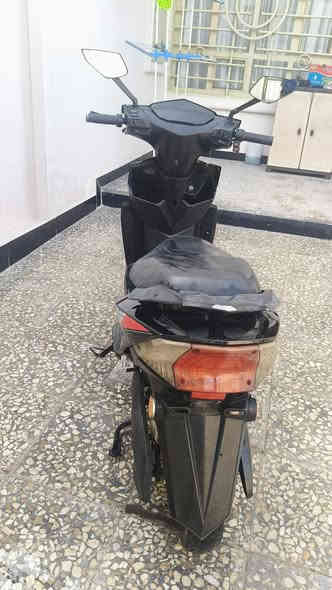 السلام عليكم دراجه شحن ماتركس 6 بطاريات مستخدمات 4 اشهر
كهربائيات شغاله كلها وبصمتين
نظام البك وتايرات جدد
فقط كفراتها يرادلها ترتيب
السعر 450 الف
بغداد البلديات
***********
