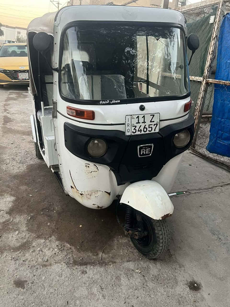 سلام عليكم تكتك ٢٠ شهر ١١ مرقم وبسمي تكتك جاهزه محرك مجفت شركه بيها طخات موضحه بلصوره كهربائيات كلها شغاله مناقصه شي مال شغل تكتك عضمتها حلوه نصبه كاعده تخم تاير سفريات كامله بيها طخه بلغد ممصلح وبيه طخه بلصفه ولباقي مكفول اكسل ومحرك تجفيت جديد رايها ب٧و٤٠٠ وبيها مجال *********** خابر وتدلل بغداد البياع
