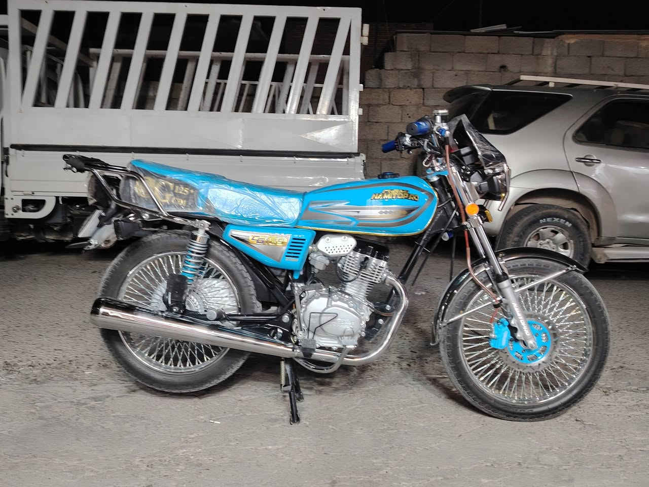 سلام عليكم للبيع دراجه نامي برو 125cc موديل 2025 بدون اي عيب دراجه بعده سفر ماشي 38 متر دراجه بدون اي نقصانيه مكاني خانقين سعر خاص  ***********  خابر وتدلل
