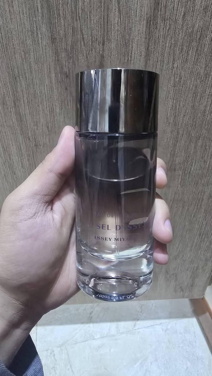 السلام عليكم
عطور نيش من دور مختلفة للبيع فقط 
المتبقي بالعطور واضح بالصور واغلبهن استخدام جدا قليل
الاستفسار على الخاص .
هيرمان من إيتات
نيشاني زعفران 
نوستوس من إيتات
ليسيل ديسي edp
كينزو edt intense
ديمارلي ليتون نسخة قديمة


**إذا كنت صاحب هذا الإعلان وتريد حذفه لأي سبب، رجاءا أرسل رسالة إلى الدعم الفني**