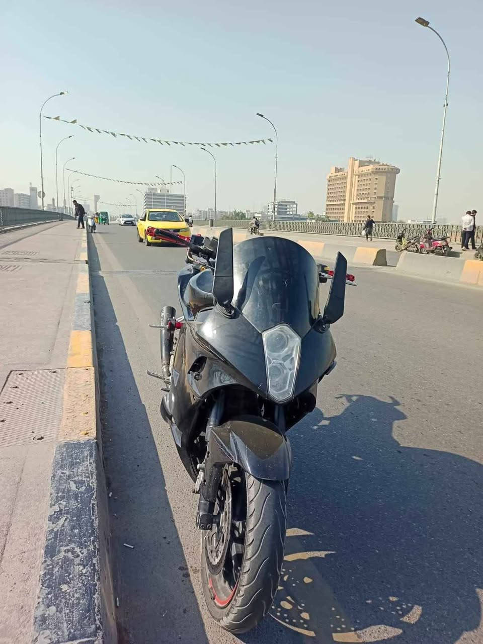 سلام عليكم منفيست كمرك
دراجتي: هايسونج جيتي، نوزل 6 كير

المواصفات:

زنجيل

تايرات

فلتر وزيت  لكي مولي

بلكات انجي كي

سليدرات

صالنصه بروكس

مري لد

أجنحة

لد أحمر أمامي وخلفي

العنوان: بغداد
سعر مليون ونص 

للاستفسار: راسلني رسالة خاصة Colombo, Sri Lanka


**إذا كنت صاحب هذا الإعلان وتريد حذفه لأي سبب، رجاءا أرسل رسالة إلى الدعم الفني**