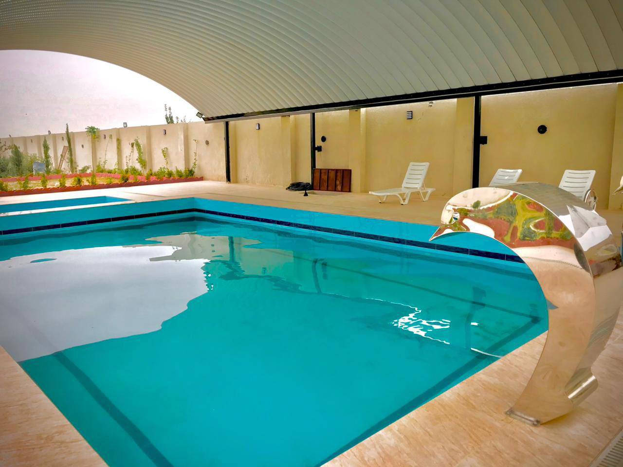 جديد جديد شاليهات ومنتجعات الذهبي 

شاليهات ومنتجعات الذهبي للايجار نستقبل الحجوزات من عوائلنا الكريمة ( عوائل_شباب) على مدار الأسبوع من كافة المحافظات بنظام حجز نهاراً ومساءً ومبيت 
للحجز الاتصال📞 على الأرقام التالية ***********
أو المراسلة واتساب
((علماً ان مدينة بلد تبعد حوالي 70 كم عن شمال العاصمة بغداد و تمتاز المدينة بمناخها الرائع كونها محيطة بحزام اخضر يجعلها تتميز بذلك)) .
 
(يتضمن المكان كل وسائل الراحة وكل ما تحتاجونه)
☘️🏊‍♂️الأمان والنظافة 💯
☘️🏊‍♂️كهرباء على مدار 24 ساعة⚡️ 
☘️🏊‍♂️مسبح كبير 🌈☃️
🍀🏊‍♂️مكان مخصص للشوي 🐟🐓 
🍀🏊‍♂️كراج سيارات كبير 🚗 
🍀🏊‍♂️حديقة كبيرة 🌿🌺🌹
🍀🏊‍♂️تحتوي على غرفة نوم 🛌
لعبه 🎱بليارد
 وصالة كبيرة 👈ومطبخ مجهزة ومؤثثه بالكامل بسبالت حديثة و تدفئة 🔴

 📍 العنوان
 محافظة صلاح الدين - قضاء بلد - بداية مدخل رقم 3 - قرب مركز شرطة عزيز بلد

وأهلاً وسهلاً بيكم وتشرفونا في اي وقت 🤍.
