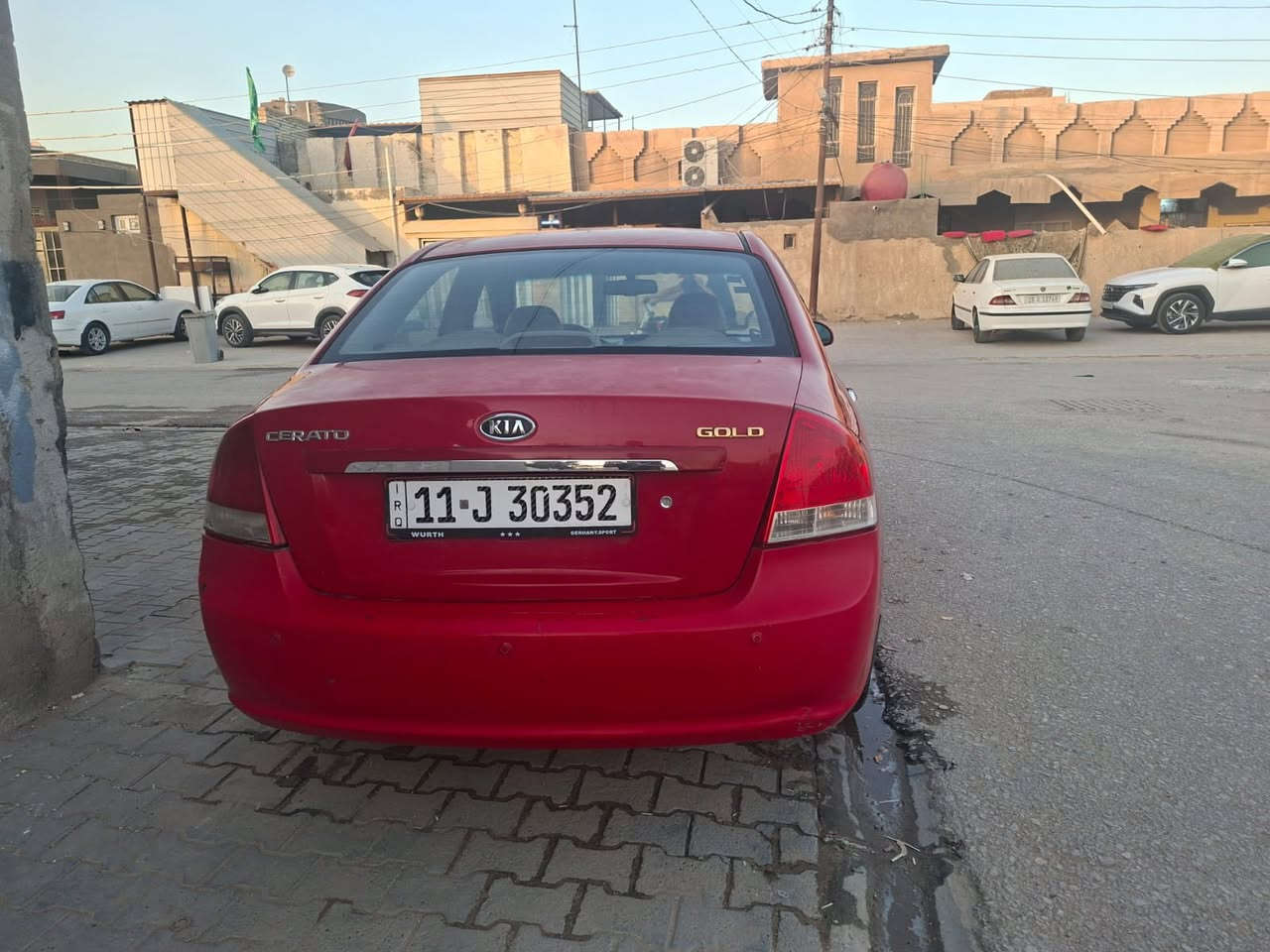 � للبيع كيا سيراتو موديل 2007 🚗

سيارة كيا سيراتو موديل 2007
رقم بغداد، السيارة باسمي وجاهزة لنقل الملكية.

المواصفات:

* الكير: كفالة ✅
* المكينة: كفالة (محرك 1600 مرغوب) 🔧
* حدادية أمامية 60/100
* مكفولة من الصبغ والضربات
* بيها دحجات بسيطة جداً وغير مؤثرة
* التايرات نظيفة 🛞
* داخل السيارة نظيف جداً ✨
* التبريد ممتاز ويحتاج فقط تعبئة غاز للمكيف ❄️

ملاحظات:

* السيارة نظيفة وحالتها حلوة جداً
* استخدام شخصي ومعتنى بيها
* جاهزة للفحص والمعاينة

💰 السعر: 86 ورقة وقابل للتفاوض

***********�
