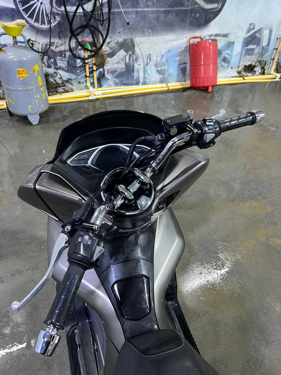 السلام عليكم 

دراجه BSX الجيل الثالث للبيع 

مكفولة كفاله عامه مكينه جديده كفرات نضافه %98
اوراق جاهزه ماشي من المزاد 50  ألف و عدي مشت 10 الف يعني 60 الف 
لاستفسار   ***********.   مكان ميسان قطاع 30
