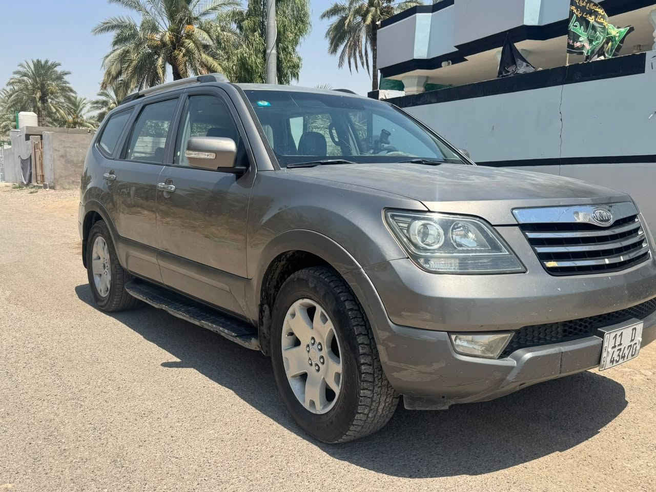 كيا مهافي ٢٠٠٩ خليجي
فول موصفات عدا البصمة ٣ قطع تبريد مثبت سرعة شاشة و كامرة داخل جلد و كشنات كهربائي 
سيارة فقط بيها جراد قمارة و بنيد لا ضربة و لا صبغ مكينة بيها رواجز و تبريد و كهربائيات مكفولة 
السعر ١٠٠ ورقة بيها مجال بسيط 
المكان ديالى تقاطع القدس 
***********
