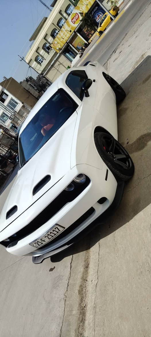 سلام عليكم 
جالنجر 2016
كير محرك اكسل بدون عيب و مامفتوح
صدر امامي خلفي جديد
رقم سنويه هزه براد جديد
تدفئه تبريد شرط
كشنات جلد شاشه جبير
لايتات جديد عدسات زنون جديد
كماليات داخل و خارج 
فيتبمب مع طوافه كامل جديد
بلاكات جديد
صبغ بي قطع ابيع حزام
سقف بي تعديل بارد
سياره بدون دواخل بجم كبس فقط من خلف بي شبر تعديل بارد
مراوس مع سياره 4 بيبان سعر سياره 126 بي مجال قليل
شراي يخابر مامتواجد اهوايه بالنت
*********** كركوك, العراق
