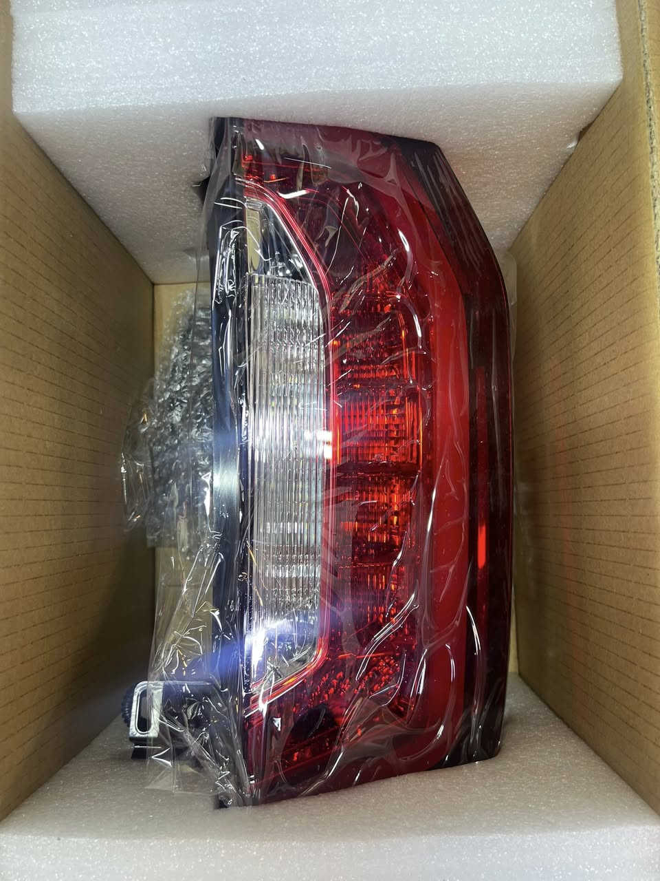 متوفر بك لايت تاهو ويوكن جديد 

موديل 24/21

بغداد ساحه الطيران 

متوفر توصيل جميع مناطق العراق 

***********
