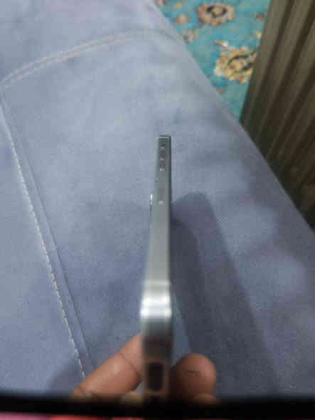 15 برو ماكس نسخه هونغ كونغ نظافه فول اكضمن بي كلشي بطارية 93 مابي زلغ الشاشة نكسرت رايده ب650 الف ***********
