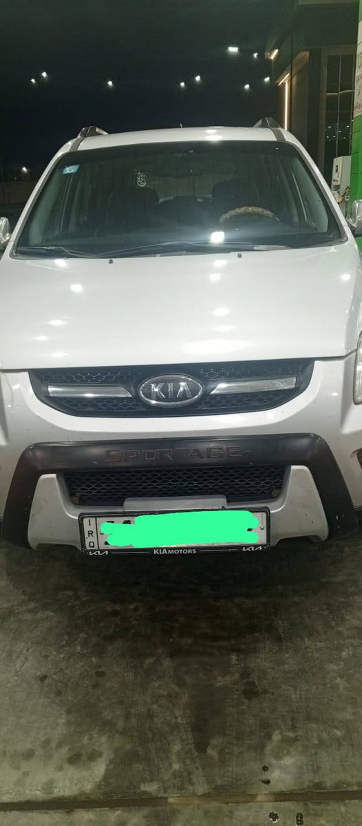 السلام عليكم 
كيا سبورتج 2009 فول مواصفات 
كشنات جلد
الكشن تدفئه
تبريد بيانو
فتحة سقف
مري شفط
منضومة غاز
الرقم بغداد انگليزي
السونار مرفق مع الصور
مكفولة من الضربه والبارد والفتح والتبديل ما عدا صبغ باب السائق اثر طخه بسيطه گير ومكينه كفاله شرط برغي ما مفتوح بالسياره تخم تاير بأسمي تحويل ثاني يوم السعر المطلوب 120 وبيها مجال 
مكان السياره الكوت مركز المدينه 
للاستفسار الاتصال على الرقم ***********
