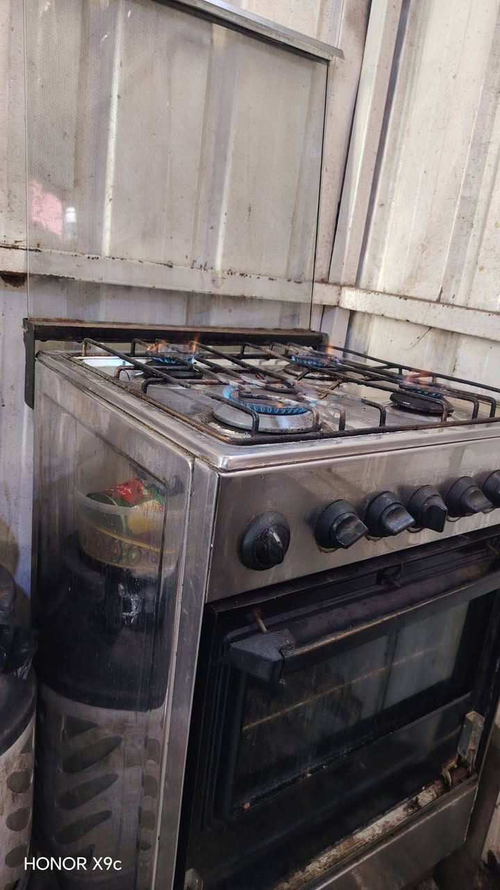 للبيع كله شغال فقط جامه الفرن مكسوره سعره ٥٠
مكان بغداد المدينه بدايه شارع الفلاح
***********
