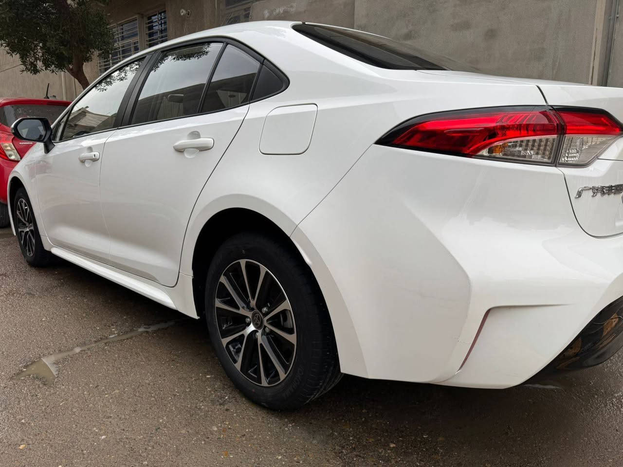 السلام عليكم 
للبيع كورلا موديل 2024 وارد صيني فول موصفات ماشيه 23 km
مكينه تيربو مكفوله من صبغ فقط بيه بارد صار بلبنيد وجاملغ 
السعر  135 وبيه مجال *********** مكان الدوره حي اسيا
