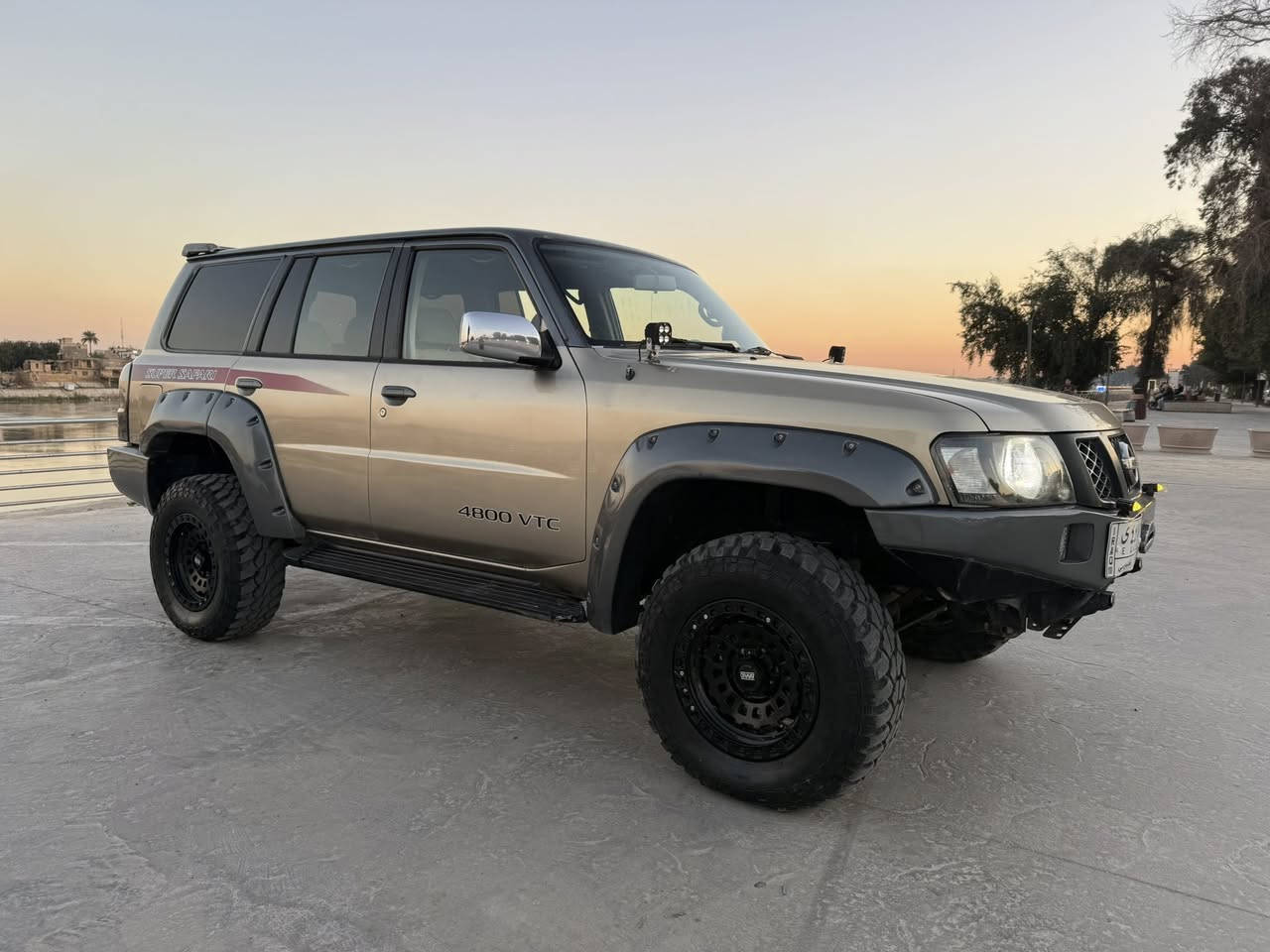 السلام عليكم
باترول سوبر سفاري موديل 2008

كير عادي 

تبريد ثلج 🥶🥶

دواخلها نظيفة 

صدر جاهز 

سيارة جاهزة وحلوة 

مكاني الكاظمية
سعرها 170$ وبيها مجال

***********
