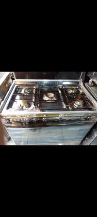 كريازي ٥اعيون وفرن شغال نظيف جدا ونار زركه شراي واتساب 07885391345