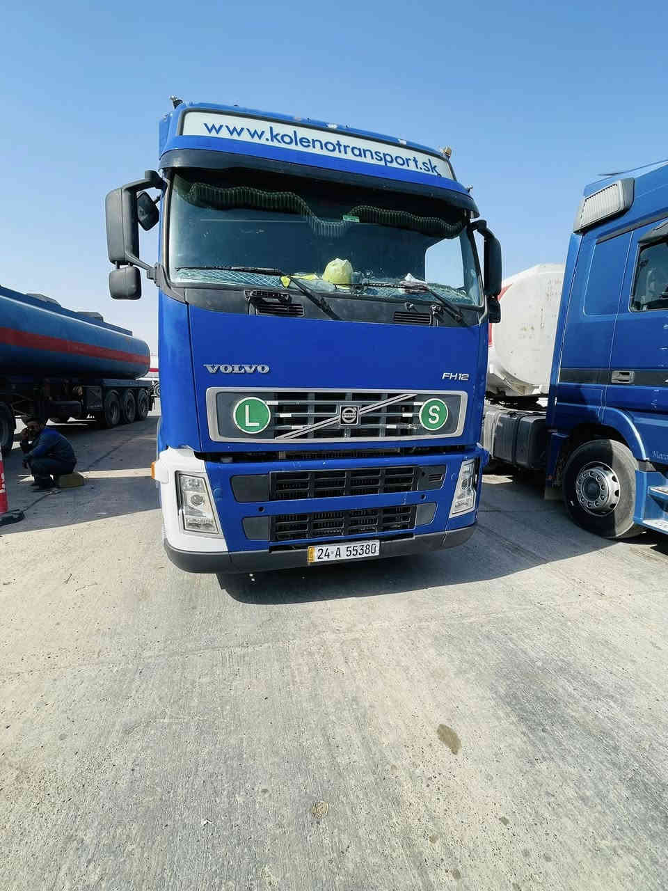 السلام عليكم
فالفوو صهريج 2002
محرك شرط كير اوتماتيك شرط اكسل 
تصريح أمني جي بي اس طوناج السعر280$
سنوية2029 تانكي سبرنك بويلر كهربائي 
تخم تايرر شرط التحويل والغرامه
***********مكان السياره بيجي
