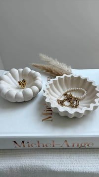 شموع معطرة • لوحات حجرية • زيوت طبيعية • ديكور منزلي • هدايا مميزة • ش...