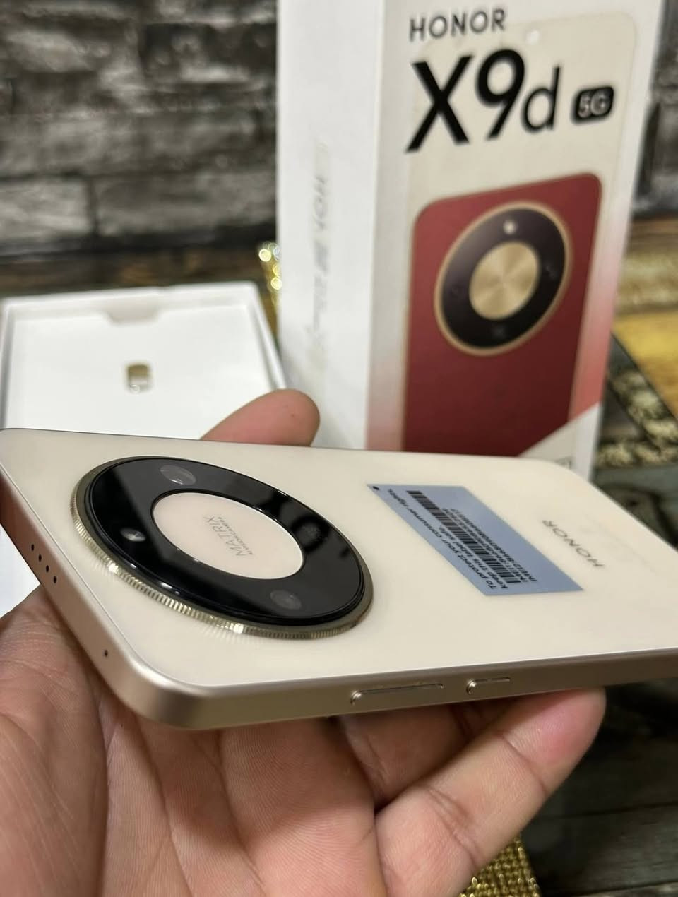 جهاز هونر X9d نسخه ال 5g النسخه العالميه الجهاز ماصارله ثلاثه ايام من ماخذه           ذاكره الجهاز 256 العشوائيه 24                                                    الجهاز يدعم الشريحتين                                       يشغل لعبه البوبجي 120 فريم الجهاز كلش قوي       سعره 350 الف مكاني بغداد الحسينيه مال راشديه   رقم الهاتف : ***********
