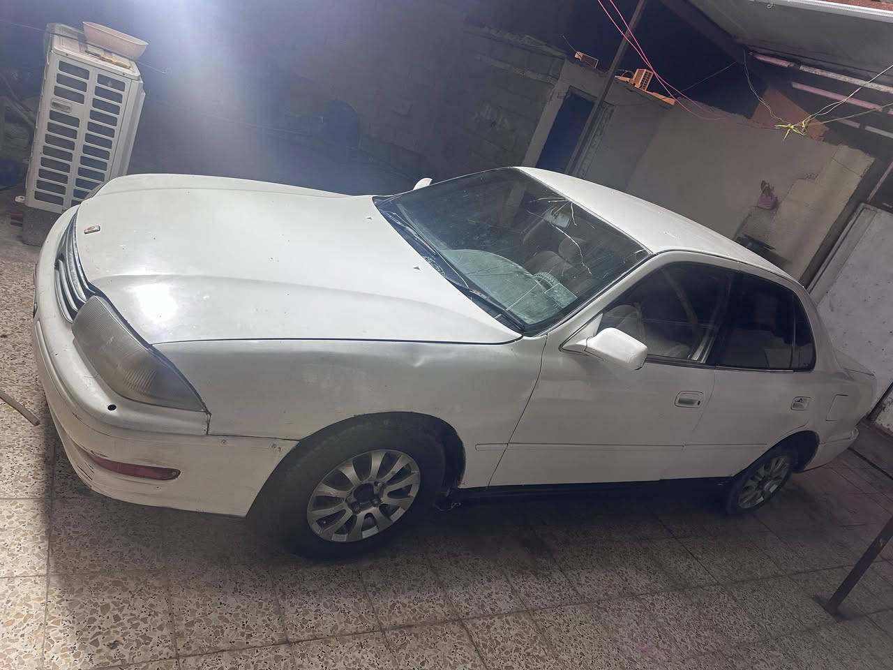 سلام عليكم ورحمه الله وبركاته شباب سيار كامري البيع موديل 1993 توه كامت ابيع كوت حديد راعيه موجود رقم *********** متواجه عل واساب السعر 20 او بيها مجال
