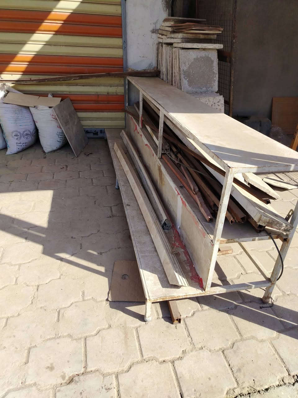 رفوف تسكام 

كوت بلانوار ***********
