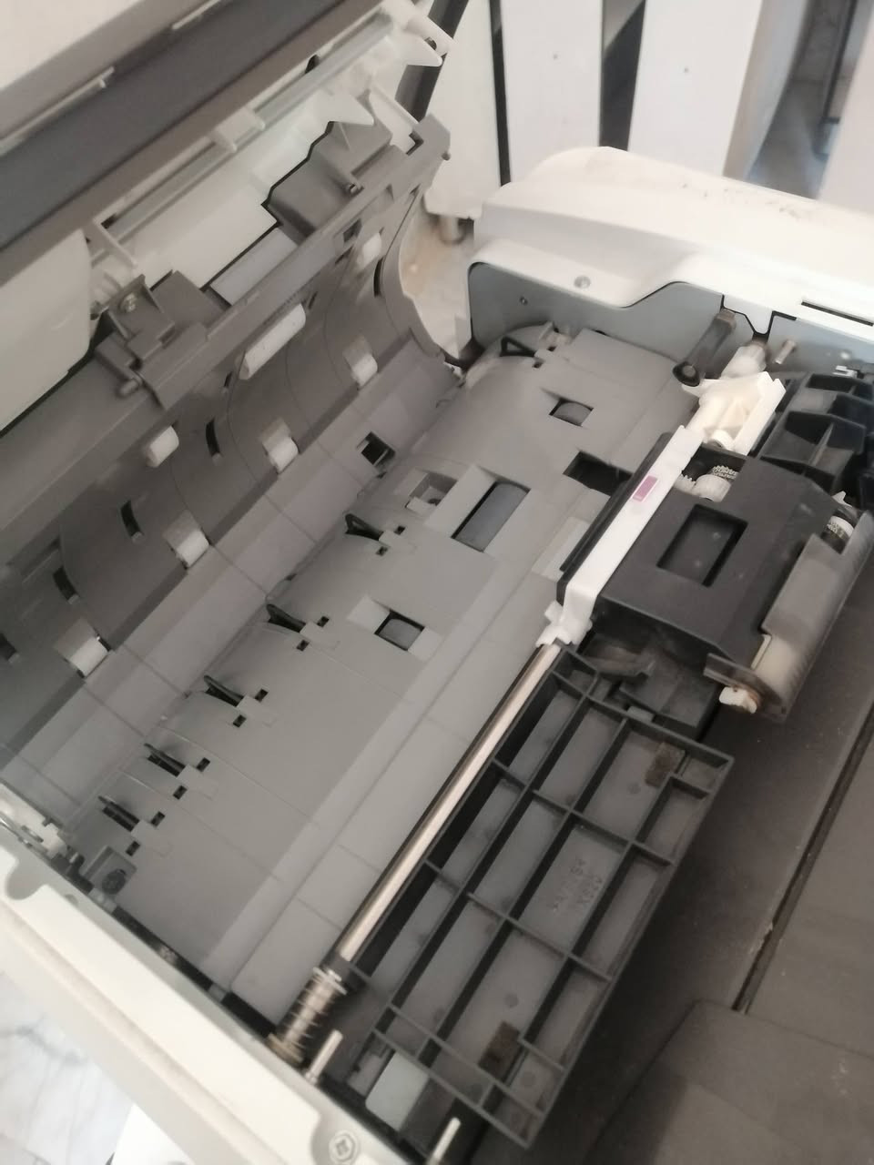 جهاز ريكو رقم ٦٠٠٣ استخدم ٤ اشهر للبيع مكان بابل
***********
