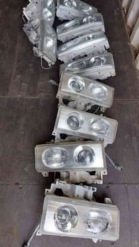 وصلتنه مجموعة لايت كنتر ابو العدسة مال كصة وارد امارات . بغداد / ٠٧٧٥٦...