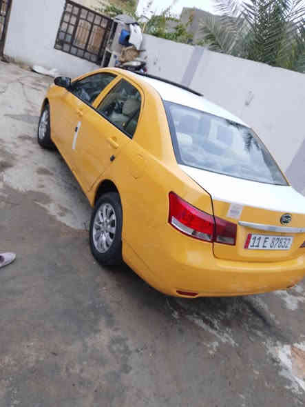 السلام عليكم من رخصه الادمن بي واي دي 2013 كير عادي مكينه كير خير من الله كلج جديد تخم تاير جديد صدر جديد دوشمه جديد هزه رقم دولي جديد مابيه بيها اي نقص كبل للشارع خير من الله لايت زنون بأسمي السنويه تدفئه تبريد شغال  السعر 55 العنوان بغداد الشرطه الخامسة الاتصال ***********
