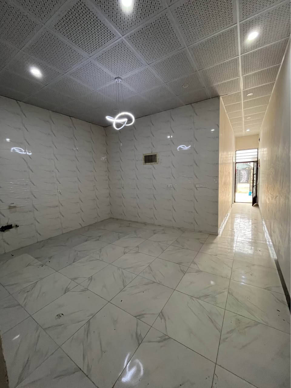 ٤٩سعر بي مجال 
*********** كركوك, العراق
