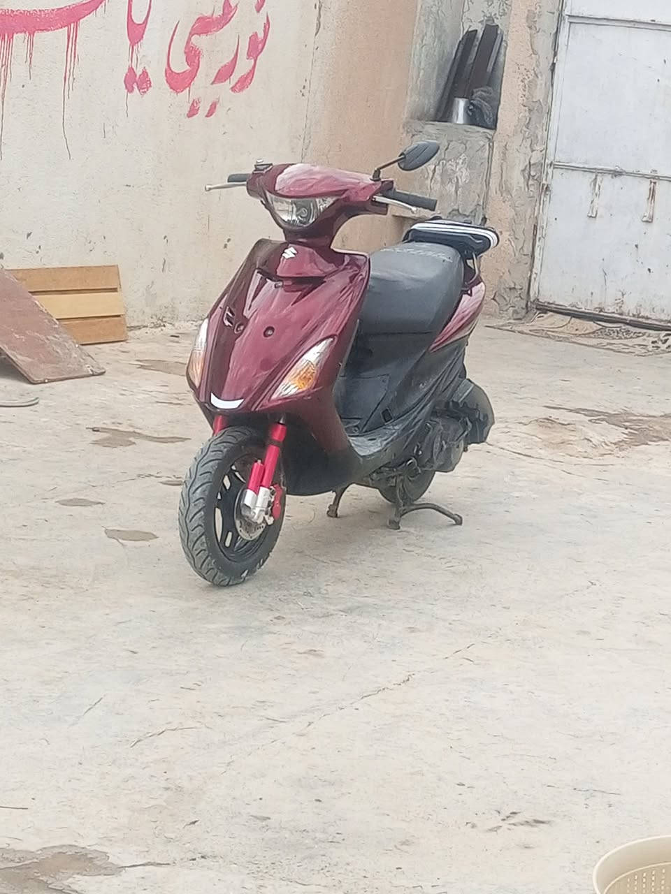 سلام  عليكم أدرس ياباني حديث رنبه صاله أقل 20 يوم من طلعت سعره خاص ولي مايعرف بيهن لا يطبلي أو أمروس بربعه كير نضيفه حتا إذ تعمير عادي رقم ‏‪***********‬‏ شعندك أمروس دز خاص
