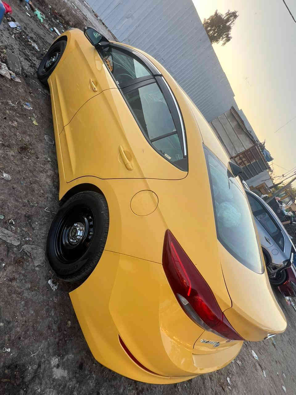 السلام عليكم
النترا 2017 امريكي للبيع جاهزة كاملة تخم تاير ومحرك وتبريد
حادثها جاملغ ايسر وربع بنيد ليبل واحد
مصفرة هيئه وغرامات

السعر 125 وبيها مجال قليل
 رقمي ***********
