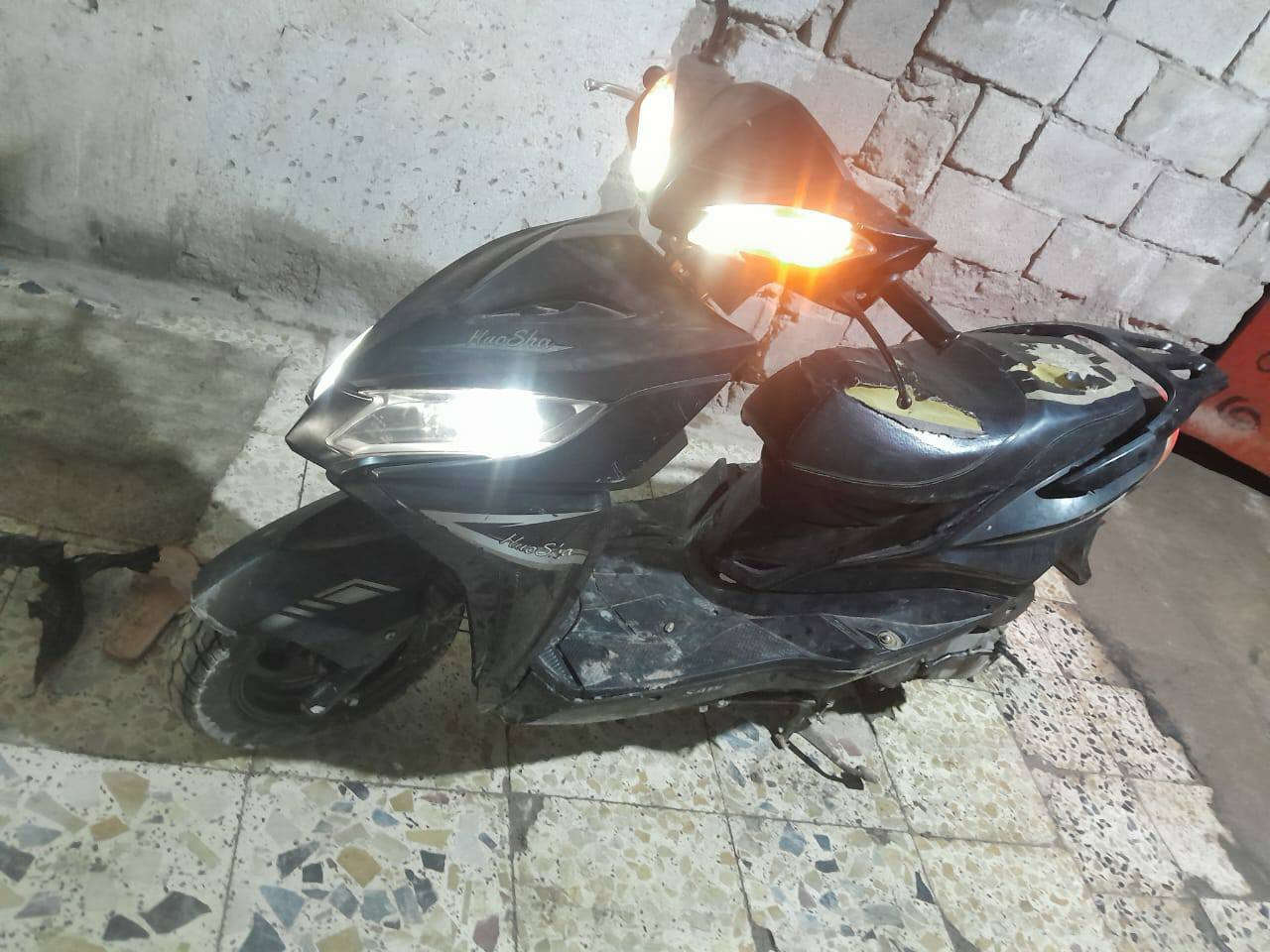 دراجه سكنس مكينه خير من الله مامفتوحه السعر 350 وبيه مجال ***********
