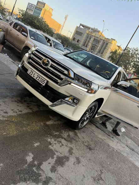 لاندكروزر Gxr محرك 6 سلندر  وايت ايدشن باب اول موديل2017 ماشي 135 الف مكفولة كفالة عامة من دعامية للدعامية رقم موبايل *********** سعر عل خاص
